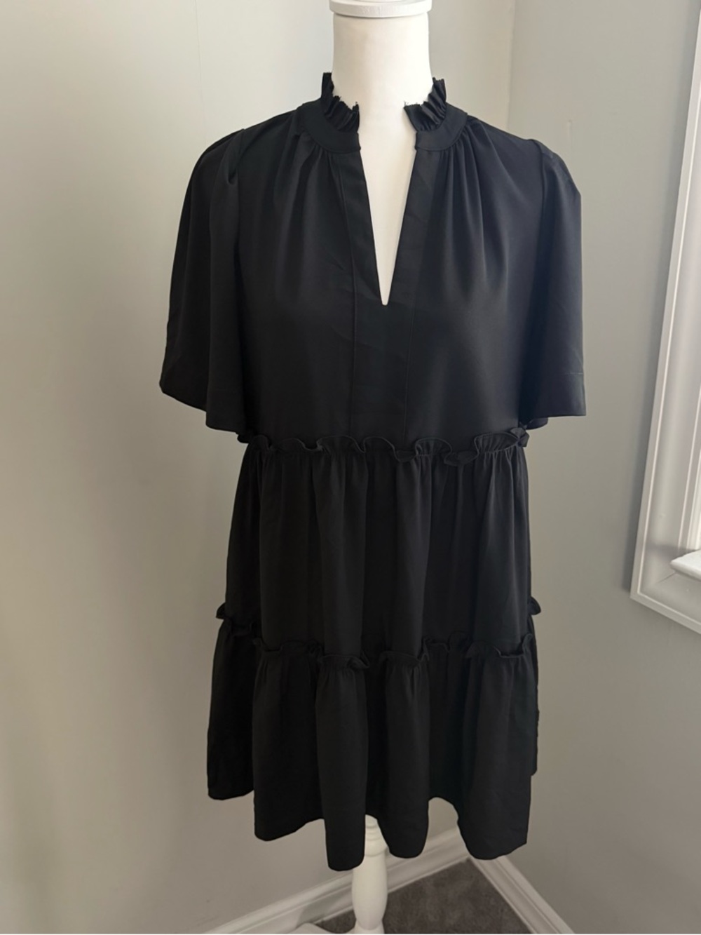 Tuckernuck Black Crepe Crawford
Mini Dress Various Size XXS - Picture 6 of 10